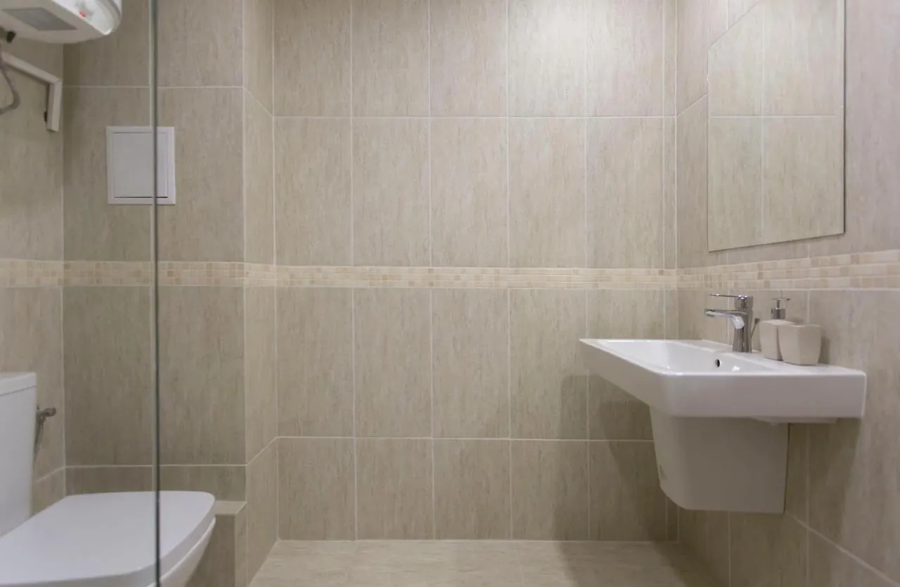Aparthotel Modern And Bright Apartments Near Center - Free Parking Sofia