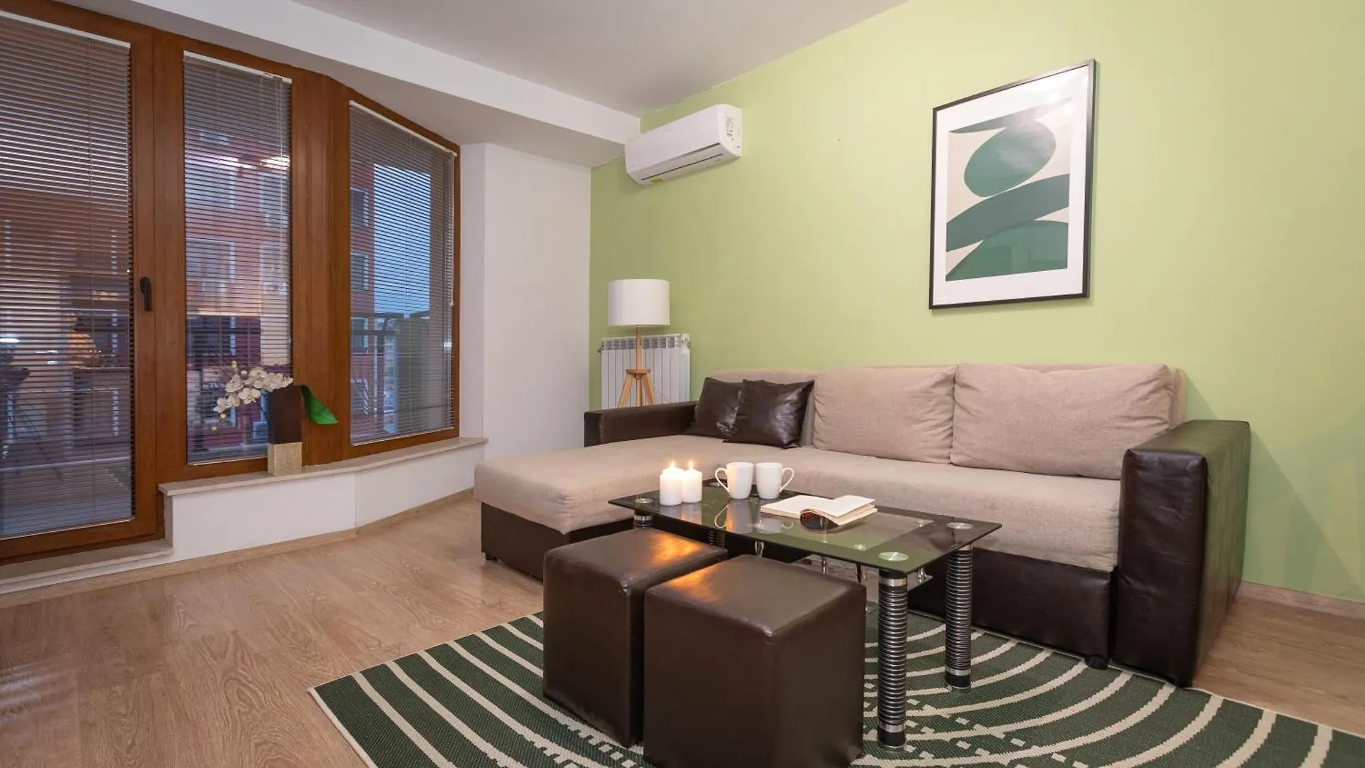 Modern And Bright Apartments Near Center - Free Parking Sofia Aparthotel