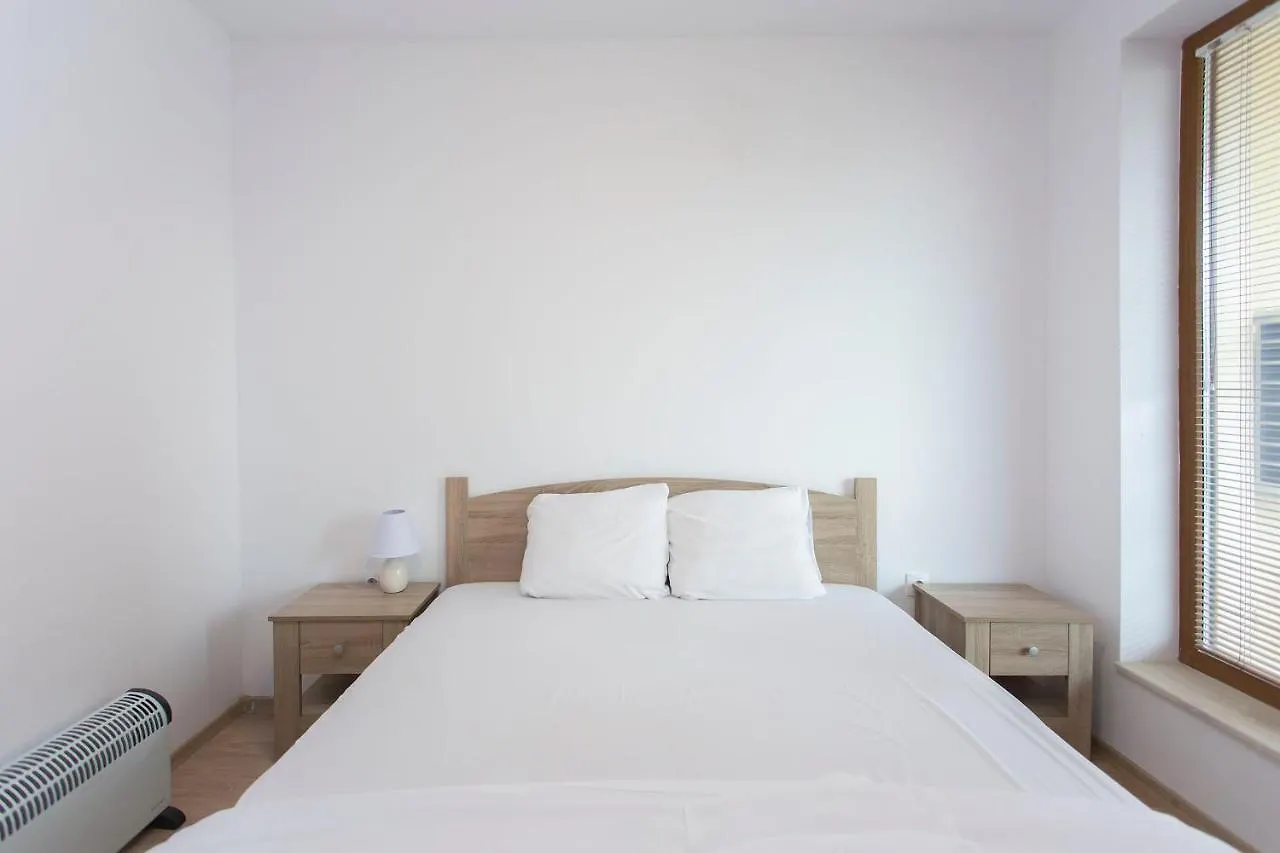 Apartmanhotel Modern And Bright Apartments Near Center - Free Parking Szófia