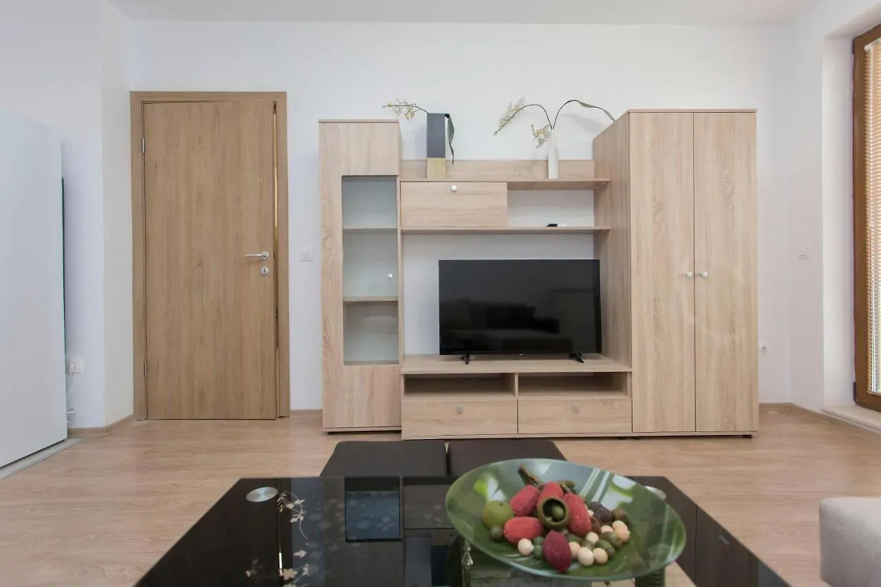 Apartmanhotel Modern And Bright Apartments Near Center - Free Parking Szófia Bulgária