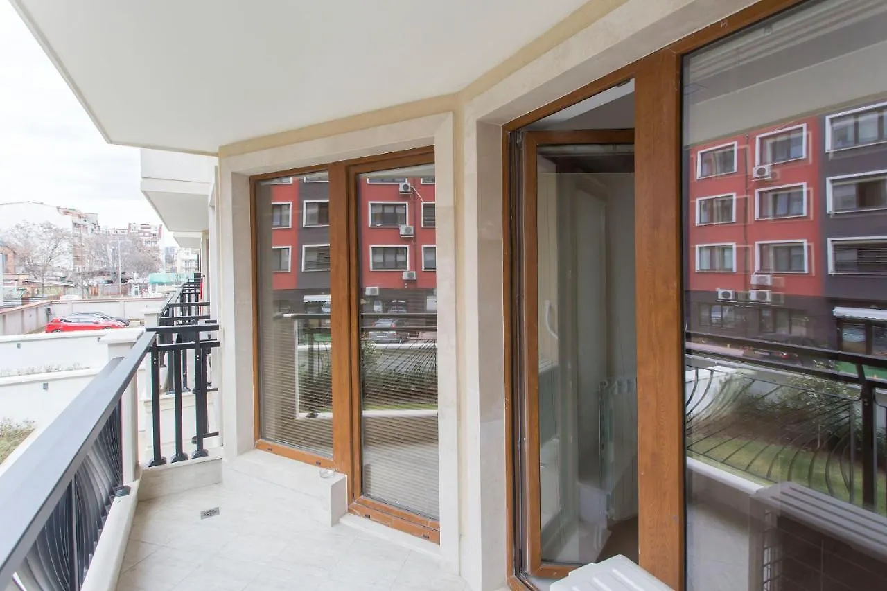 Modern And Bright Apartments Near Center - Free Parking Sofia Appart hôtel